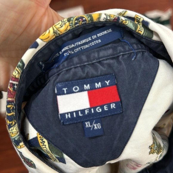 Vintage Tommy Hilfiger 90s button down crest shirt men’s XL - Picture 4 of 5